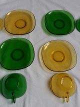 Tasses et soucoupes Vereco
