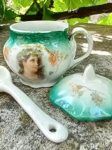 Moutardier en porcelaine 