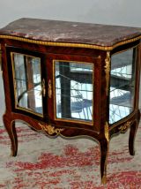 VITRINE STYLE LOUIS XV