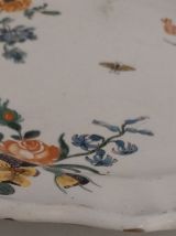 Assiette en faience de MOUSTIERS fin xviiième, début xixème.