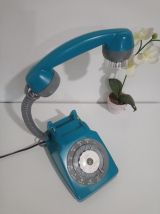 Téléphone vintage 70's recyclé en lampe à poser