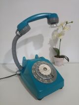 Téléphone vintage 70's recyclé en lampe à poser