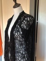 Magnifique veste longue en dentelle noir