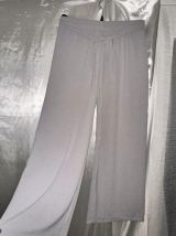 Pantalon stylé jambes large plissé Couleur gris