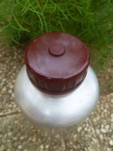 bouteille vintage  en aluminium 