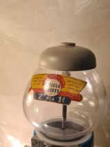 Distributeur a bonbon chewing gum, bonbonniere en fonte et v