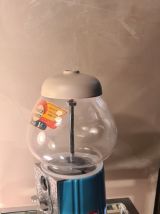 Distributeur a bonbon chewing gum, bonbonniere en fonte et v