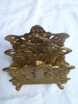 porte courrier , vintage en laiton