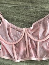 Haut/top court en tulle rose fleuri taille 36/38