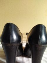 Chaussures cuir noir Salomé Charles Jourdan P37