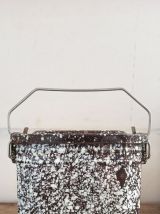 Boite à lunch/boite hermétique émaillée vintage