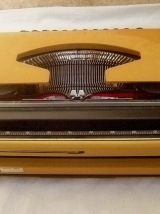 Machine à écrire Brother Deluxe 800