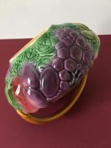 Corbeille à fruits en barbotine estampillée Sarreguemines