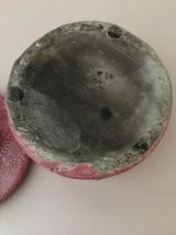 Boîte en céramique raku de couleur vieux rose à l’extérieur 