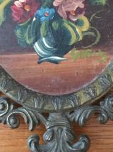 Petit cadre en métal doré et peinture sur bois