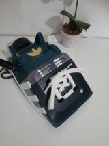 Téléphone vintage 80's recyclé en lampe à poser