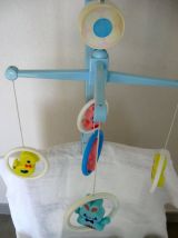 Vintage : mobile musical éducalux, année 1984