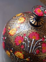 Boîte en papier mâché 