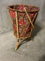 Travailleuse en rotin