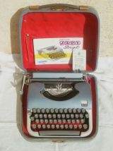 Machine a écrire JAPY SCRIPT, vintage