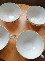 4 jolies tasses en porcelaine de Chine 