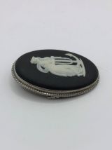 Wedgwood Jasperware - Broche - Argent poinçonné  Noir Basalt