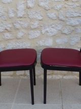 Lot de 4 chaises métal avec assises en simili cuir bordeaux 