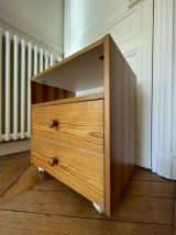 Deux tables de chevet moderne 