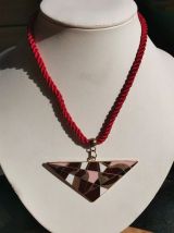 Ancien collier cloisonné triangle à motif 