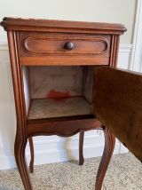 Chevets, table de nuit, meuble d'appoint style Louis XV