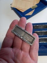 Boîte avec 8 porte-noms