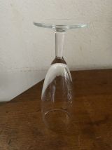 6 flûtes à champagne.