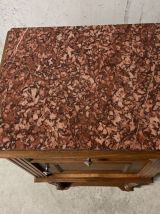 Chevet « Red Marble »