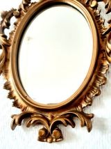 Petit miroir rocaille ovale bois doré
