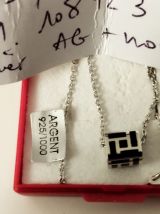 Collier - Argent rhodié - Cube - Laque noire - Guy Laroche