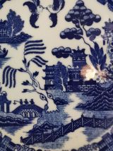Blue Willow - Une assiette ancienne Blue Willow Japan