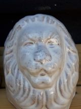 Porte pots lion en céramique