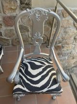 Fauteuil de style baroque, en bois, tissu zèbre