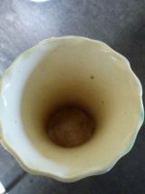 vase en Barbotine décor "ROSES"