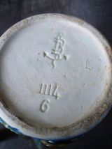 vase en Barbotine décor "ROSES"