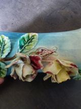 vase en Barbotine décor "ROSES"