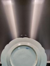 Rare assiette creuse en porcelaine de Chantilly