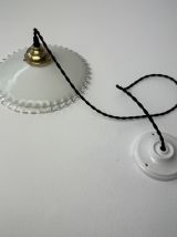 ANCIENNE SUSPENSION EN OPALINE DENTELEE 25 CM VINTAGE