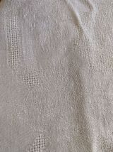 Nappe blanche en coton de fil damassé monogramme HB.