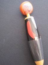 jolies stylos à bille en forme d enfant  écriture bleu