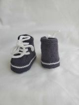 Chaussons baskets Gris Souris laine layette, fait main 0-3 m