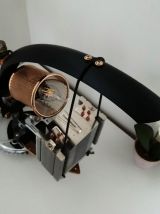 Lampe à poser recyclage déco artisanale "Vélo-moteur"