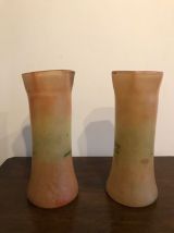 Vases anciens en verre émaillé dans le goût Legras