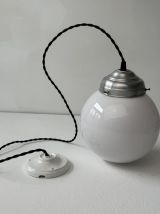 ANCIENNE SUSPENSION RONDE EN OPALINE VINTAGE 18 CM