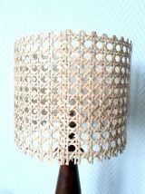Lampe en bois tourné et cannage vintage 